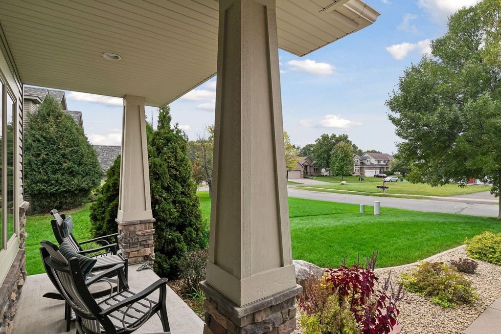 10346 Fallgold Parkway N, Brooklyn Park, MN 55443 — photo 4