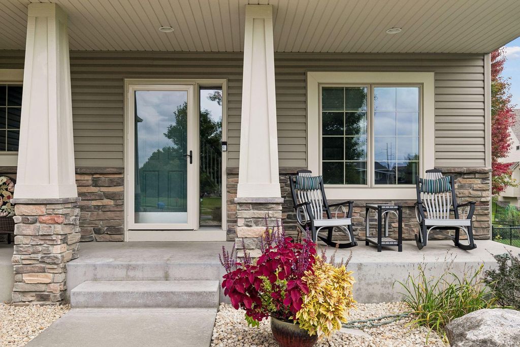 10346 Fallgold Parkway N, Brooklyn Park, MN 55443 — photo 5