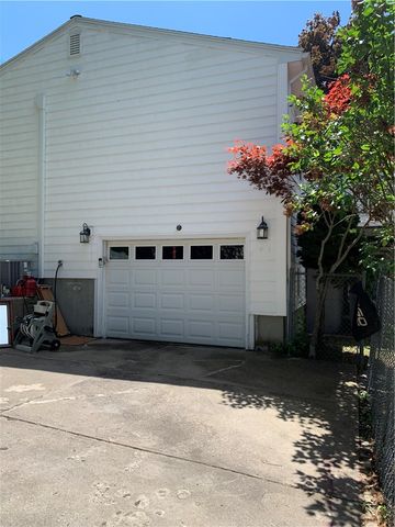 9 Pleasant Avenue, North Providence, RI 02911
