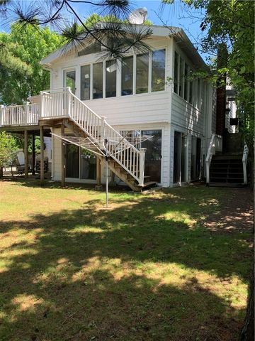 9 Pleasant Avenue, North Providence, RI 02911