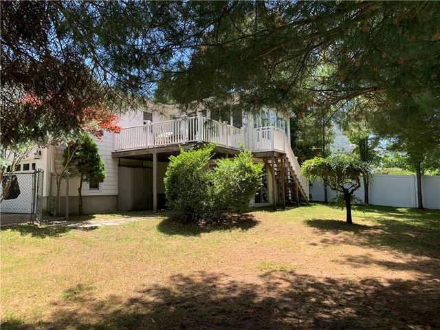 9 Pleasant Avenue, North Providence, RI 02911