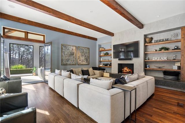 1500 West Wesley NW Road, Atlanta, GA 30327