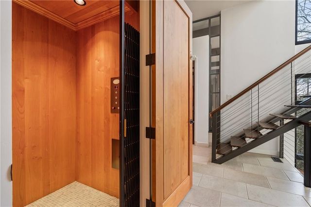 1500 West Wesley NW Road, Atlanta, GA 30327