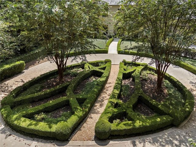 1500 West Wesley NW Road, Atlanta, GA 30327