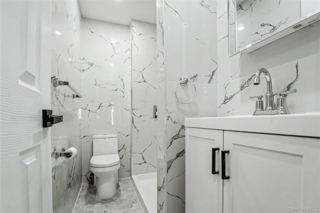 94-42 113th Street, Richmond Hill, NY 11419