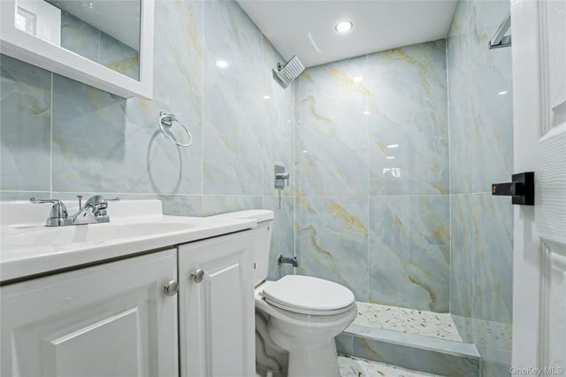 94-42 113th Street, Richmond Hill, NY 11419