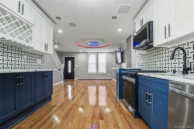 94-42 113th Street, Richmond Hill, NY 11419