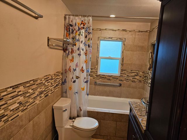 1140 Locust St, Gridley, CA 95948