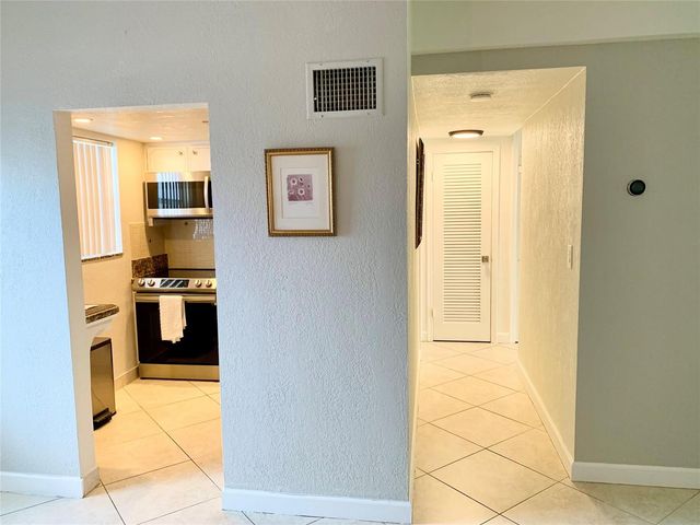 6550 Winfield Boulevard 105, Margate, FL 33063