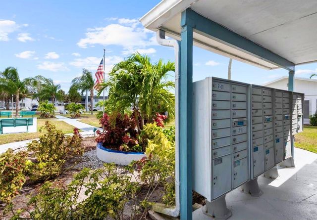 6550 Winfield Boulevard 105, Margate, FL 33063