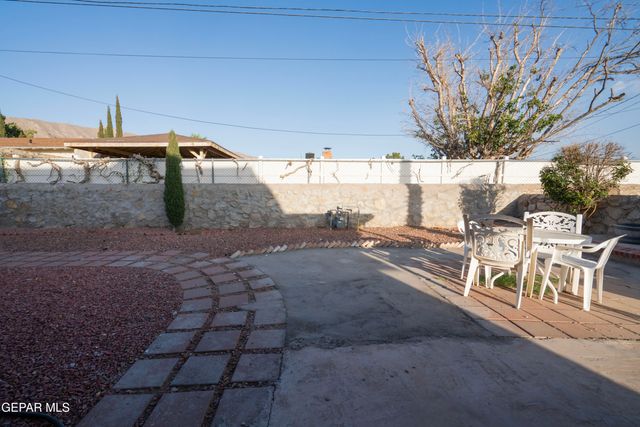 308 CORAL HILLS Road, El Paso, TX 79912