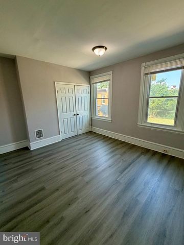 2555 N HOLLYWOOD ST, Philadelphia, PA 19132