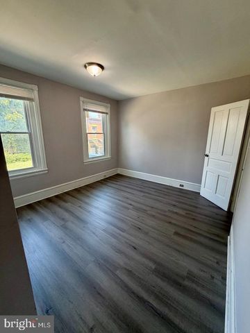 2555 N HOLLYWOOD ST, Philadelphia, PA 19132