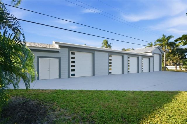 4418 Pressler Ln, Fort Pierce, FL 34982