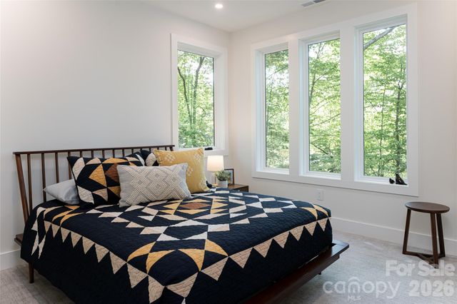 558 Poplar Crest Drive, Pisgah Forest, NC 28768