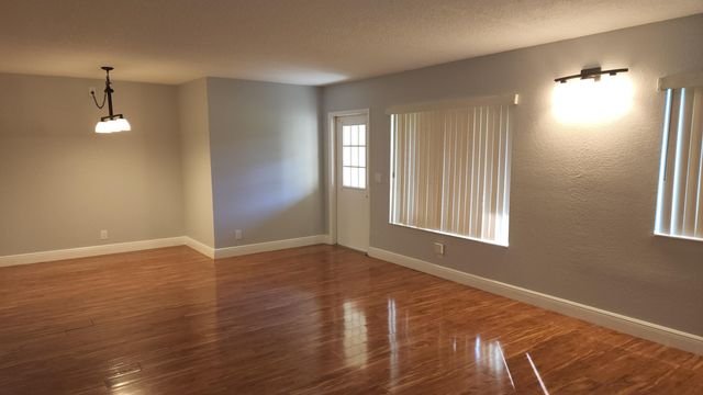 527 Shady Pine Way C1, Greenacres, FL 33415