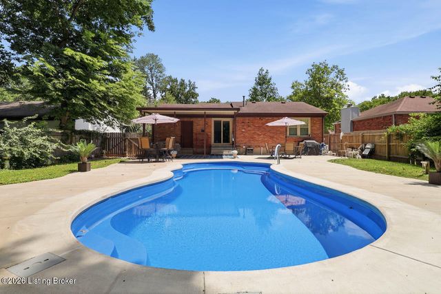 6212 Big Ben Dr, Louisville, KY 40291