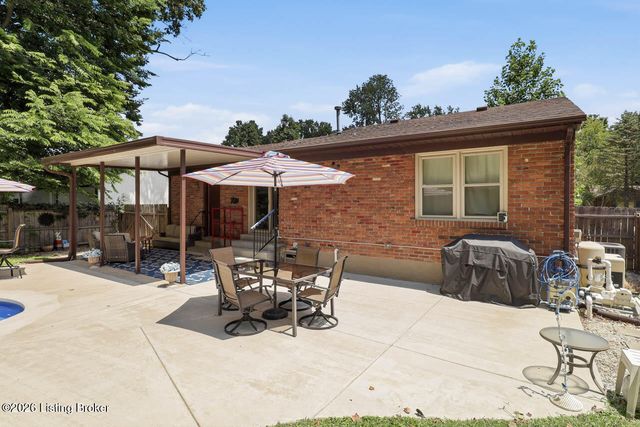 6212 Big Ben Dr, Louisville, KY 40291