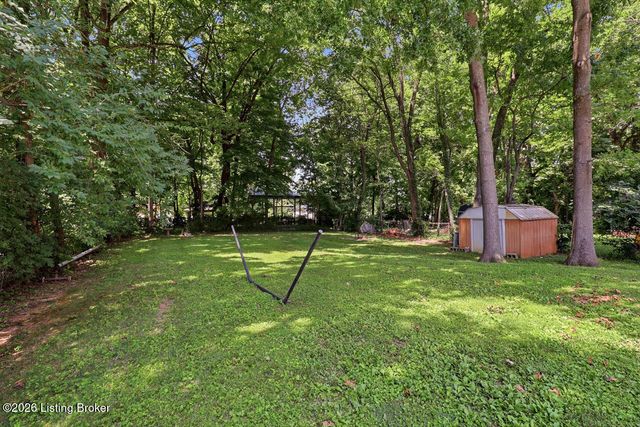 6212 Big Ben Dr, Louisville, KY 40291