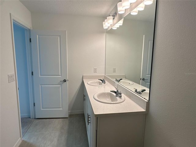 2397 PARAVANE WAY, Wesley Chapel, FL 33543