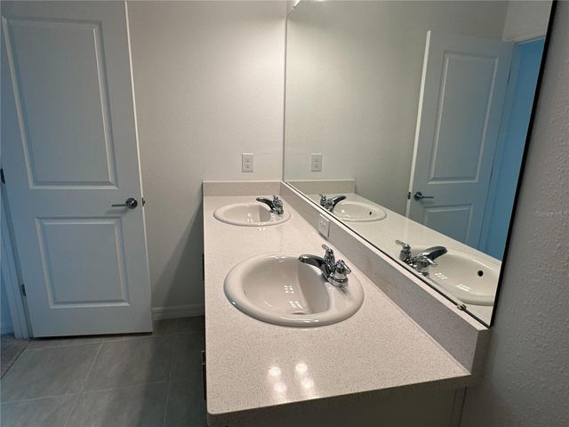 2397 PARAVANE WAY, Wesley Chapel, FL 33543