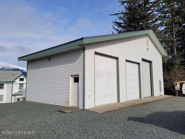 324 Mud Bay Road, Haines, AK 99827