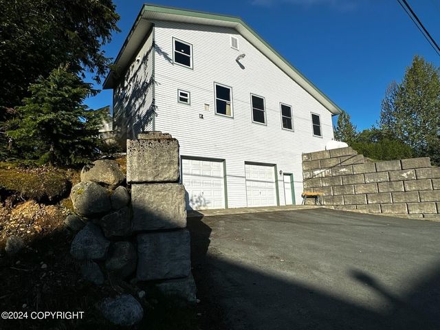 324 Mud Bay Road, Haines, AK 99827