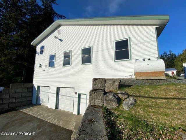 324 Mud Bay Road, Haines, AK 99827