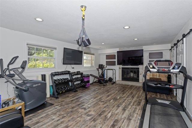 1422 19th Street, West Des Moines, IA 50265