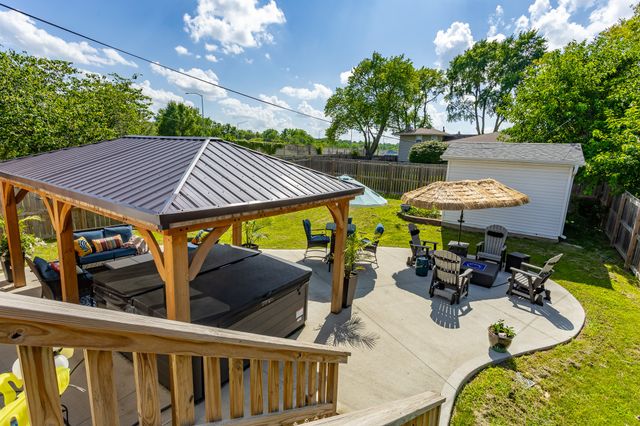 1422 19th Street, West Des Moines, IA 50265