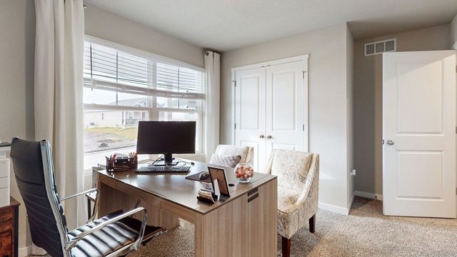 3495 Azalea Drive, Waukee, IA 50263