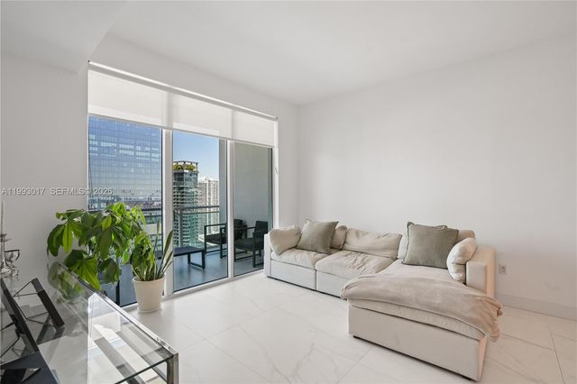 950 Brickell Bay Dr 4101, Miami, FL 33131