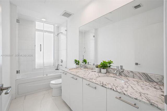 950 Brickell Bay Dr 4101, Miami, FL 33131