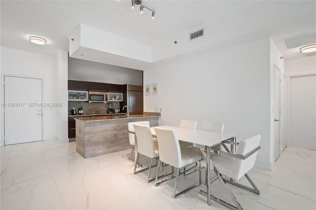 950 Brickell Bay Dr 4101, Miami, FL 33131