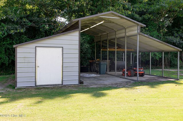418 Durwood Evans Road, Beulaville, NC 28518