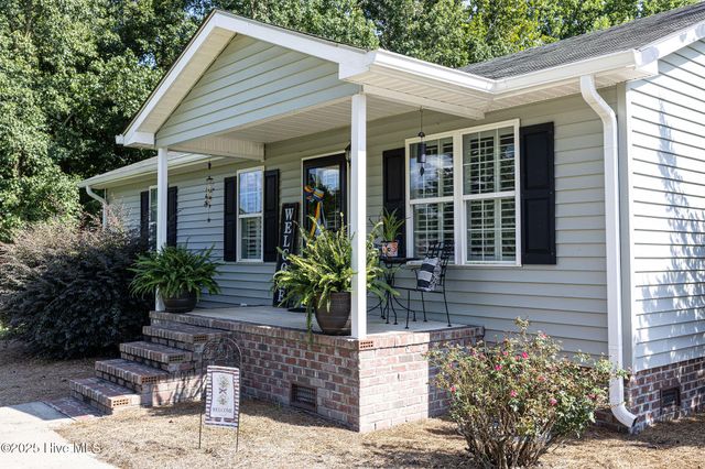 418 Durwood Evans Road, Beulaville, NC 28518