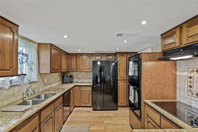 8086 County Road 272, Terrell, TX 75160