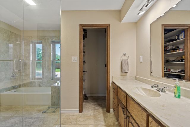 8086 County Road 272, Terrell, TX 75160