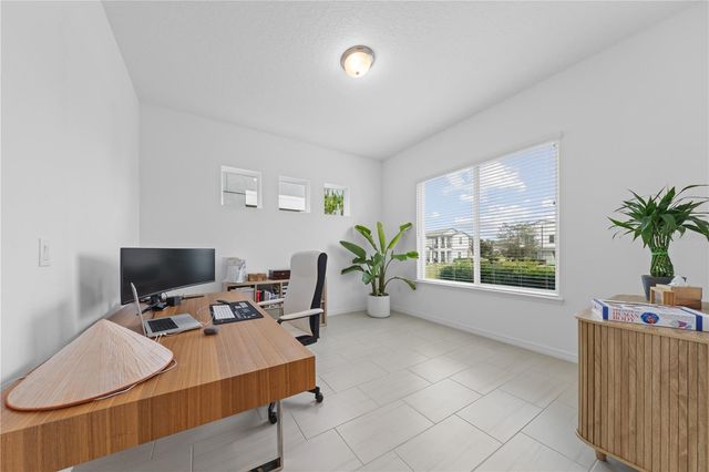 2065 WHITE FEATHER LOOP, Oakland, FL 34787