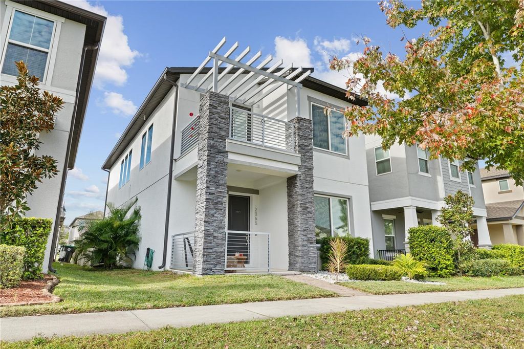 2065 WHITE FEATHER LOOP, Oakland, FL 34787