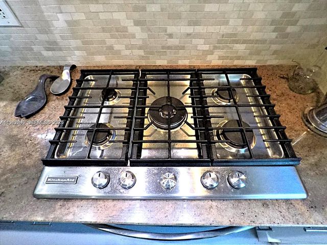 8819 Hawthorne Ave, Surfside, FL 33154