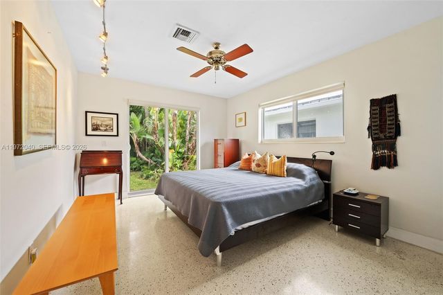 8819 Hawthorne Ave, Surfside, FL 33154