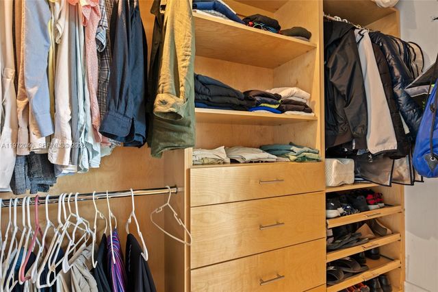 8819 Hawthorne Ave, Surfside, FL 33154