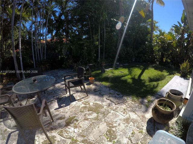 8819 Hawthorne Ave, Surfside, FL 33154