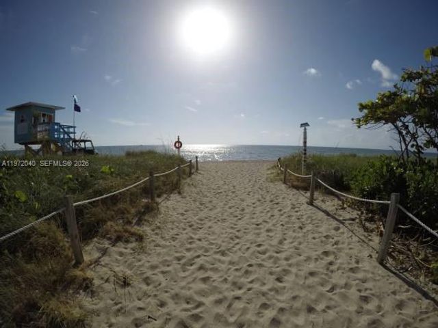 8819 Hawthorne Ave, Surfside, FL 33154