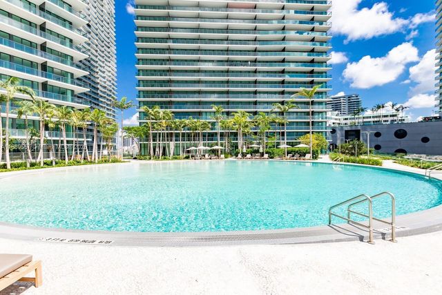 650 NE 32nd Street 1508, Miami, FL 33137