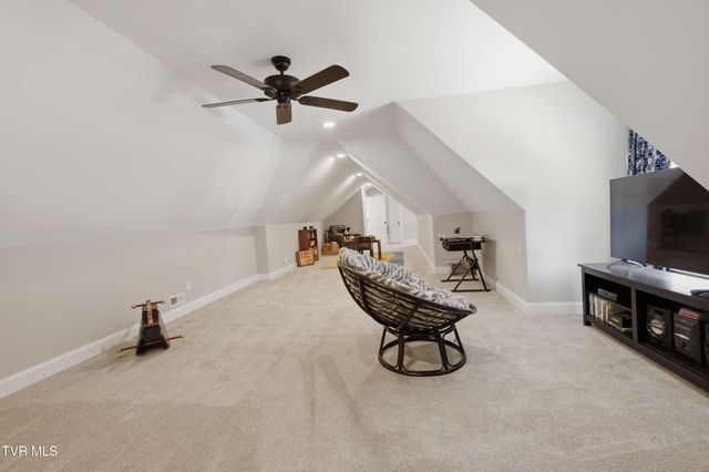2389 Sawyers Pond Drive, Johnson City, TN 37604