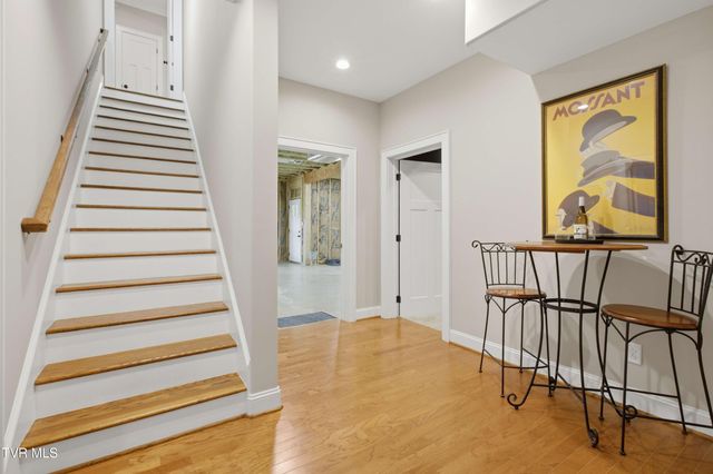 2389 Sawyers Pond Drive, Johnson City, TN 37604