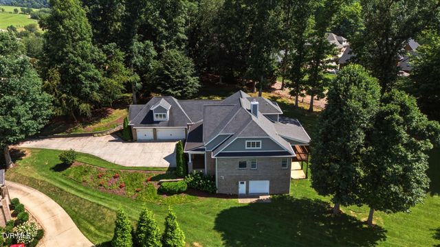 2389 Sawyers Pond Drive, Johnson City, TN 37604