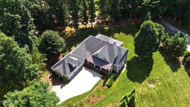 2389 Sawyers Pond Drive, Johnson City, TN 37604